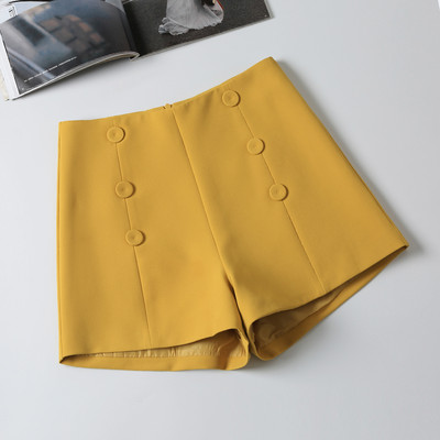 Pantaloni scurti moderni de dama cu talie inalta si nasturi