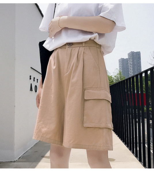 Pantaloni casual până la genunchi și buzunare