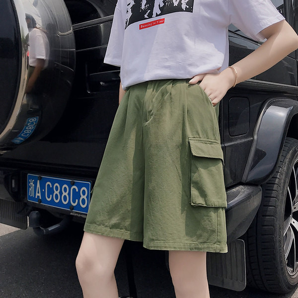 Pantaloni casual până la genunchi și buzunare