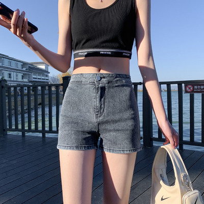 Pantaloni scurți casual de damă - cu talie înaltă și buzunare