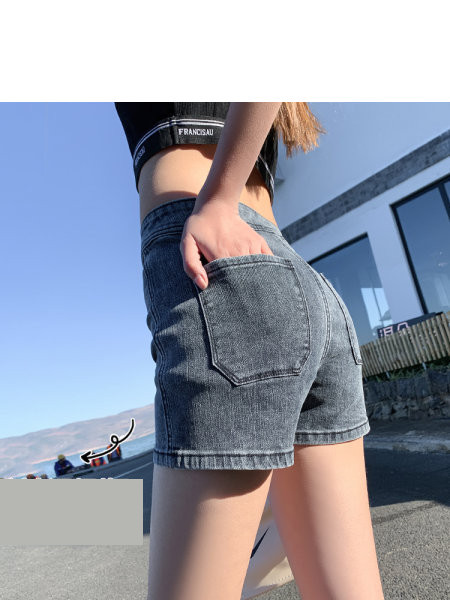 Pantaloni scurți casual de damă - cu talie înaltă și buzunare