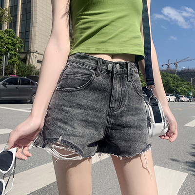 Model nou de blugi de vara cu franjuri si talie inalta