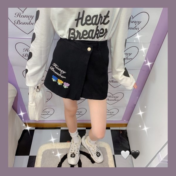 Fusta-pantaloni de dama moderni cu broderie in mai multe culori