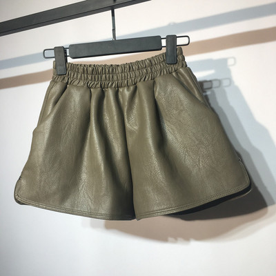 Pantaloni scurți de damă din piele ecologică cu talie elastică