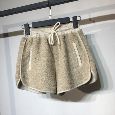 Pantaloni scurți de damă cu cravate