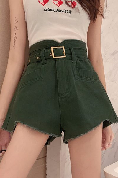 Blugi scurti de vara cu talie inalta si curea
