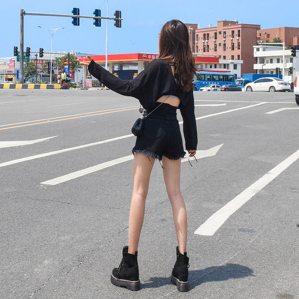 Pantaloni scurți casual din denim cu motive rupte