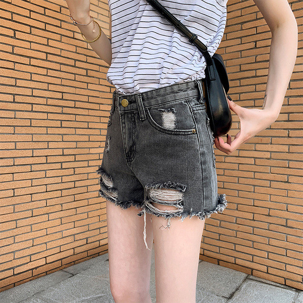 Model nou de pantaloni scurți din denim cu motive rupte în gri și albastru