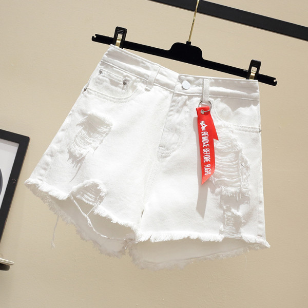 Model nou de pantaloni scurți din denim în trei culori cu motive rupte