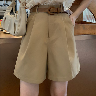 Pantaloni moderni de dama, model lat deasupra genunchiului