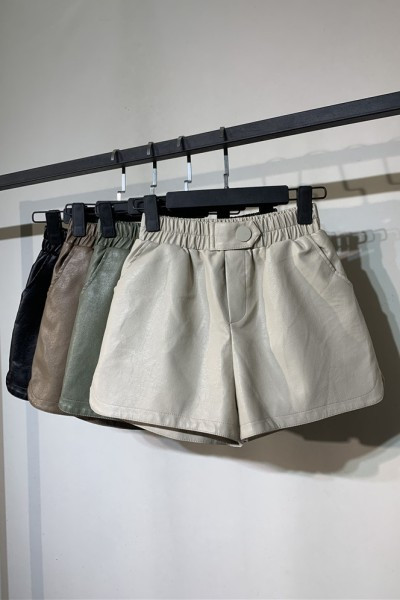 Ženske kožne kratke hlače s gumicom