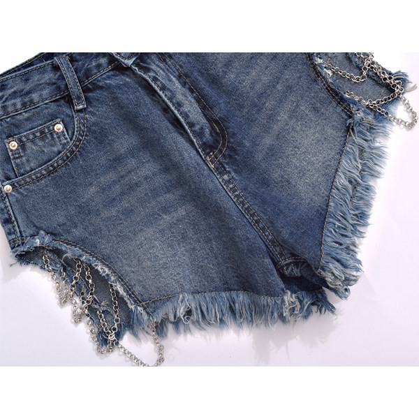 Model rupt de blugi de dama cu lant metalic