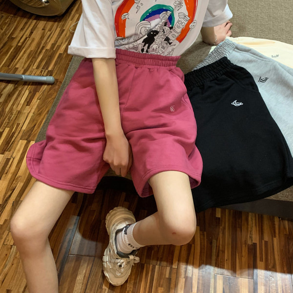 Pantaloni scurți casual cu talie elastică și lungime deasupra genunchiului