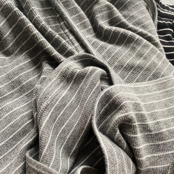 Pamučne kratke hlače na pruge s gumicom i vezicama