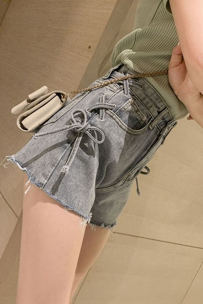 Ikdienas sieviešu šorti ar džinsa saitēm