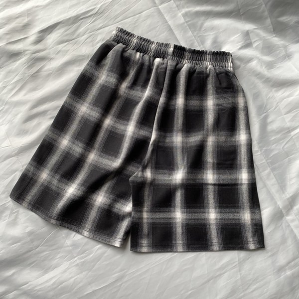 Ležerne karirane kratke hlače - unisex model