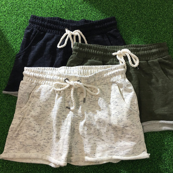 Κοντά βαμβακερά σορτς με κορδόνια