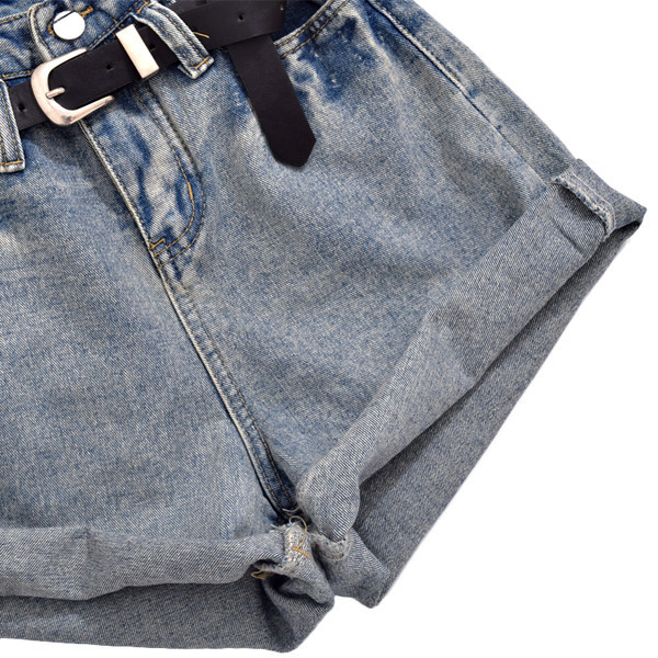 Ikdienas sieviešu īsie džinsi ar jostu