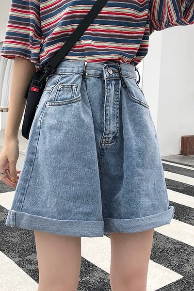 Παντελόνι γυναικείο φαρδύ με ψηλή μέση από τζιν