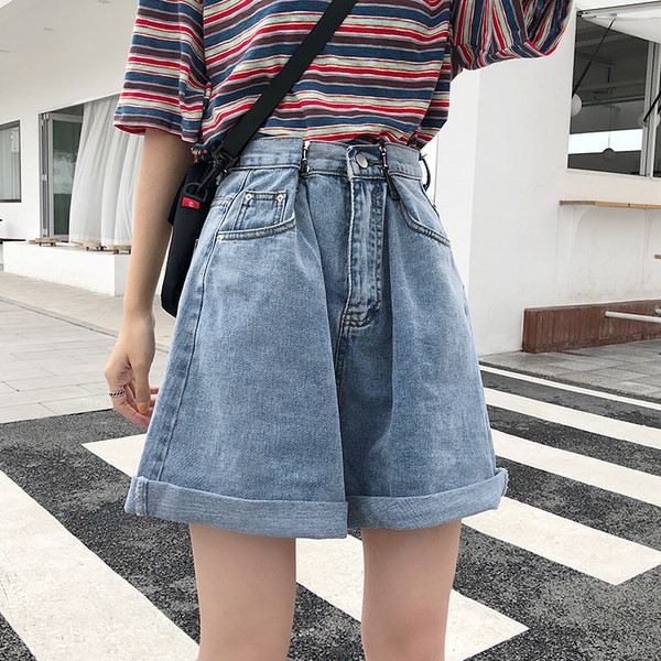 Παντελόνι γυναικείο φαρδύ με ψηλή μέση από τζιν