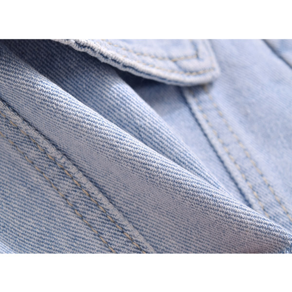 Γυναικεία σορτς τύπου φούστα με κουμπιά