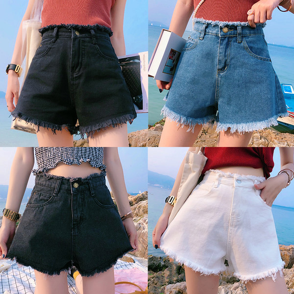 Model nou de pantaloni scurti de dama cu talie inalta si buzunare