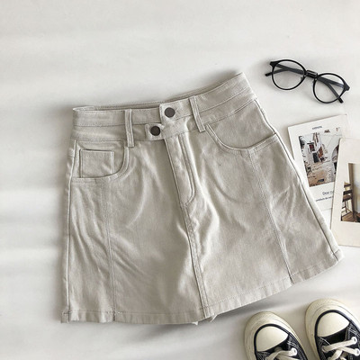 Pantaloni scurți cu talie înaltă și linie A