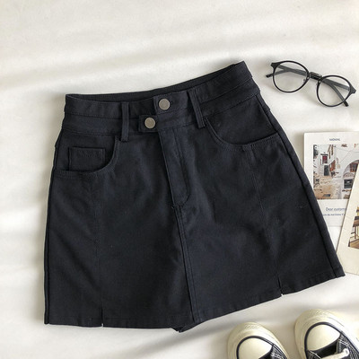 Pantaloni scurți cu talie înaltă și linie A