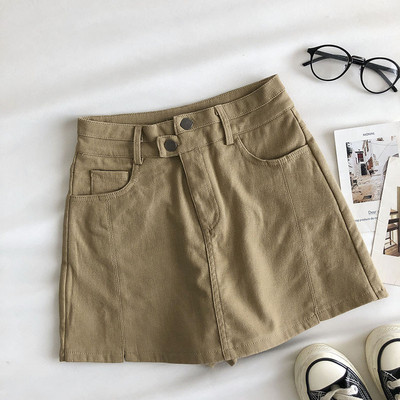 Pantaloni scurți cu talie înaltă și linie A