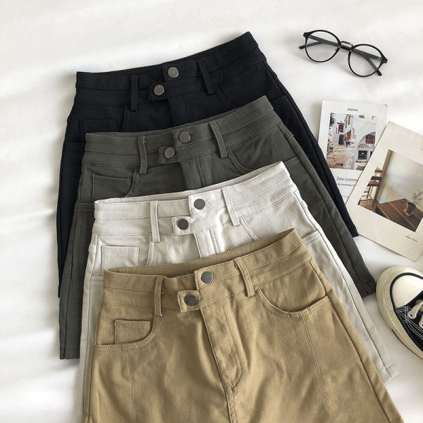 Pantaloni scurți cu talie înaltă și linie A