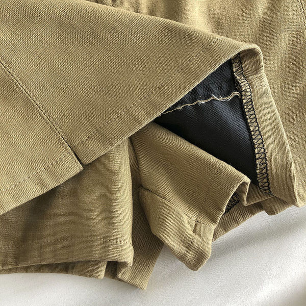 Pantaloni scurți cu talie înaltă și linie A