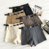 Γυναικείο παντελόνι με ζώνη και τσέπες