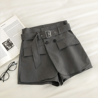 Ležerne kratke hlače s remenom i A krojem