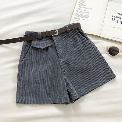 Novi model kratkih hlača s remenom