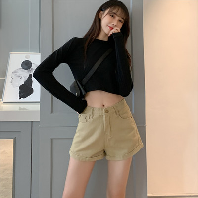 Model nou de pantaloni scurti de dama cu buzunare si talie inalta