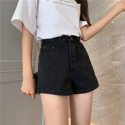 Model nou de pantaloni scurti de dama cu buzunare si talie inalta