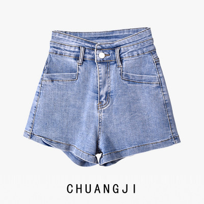 Κοντό τζιν κλασικό μοντέλο με τσέπες