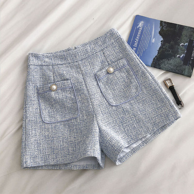 Ženske kratke hlače s džepovima i A kroja