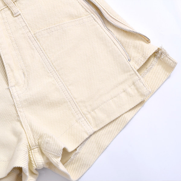 Ženske kratke hlače s patentnim zatvaračima sa strane