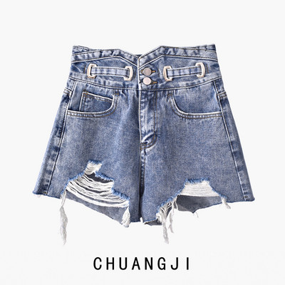 Къси дамски дънки с висока талия и  скъсани мотиви