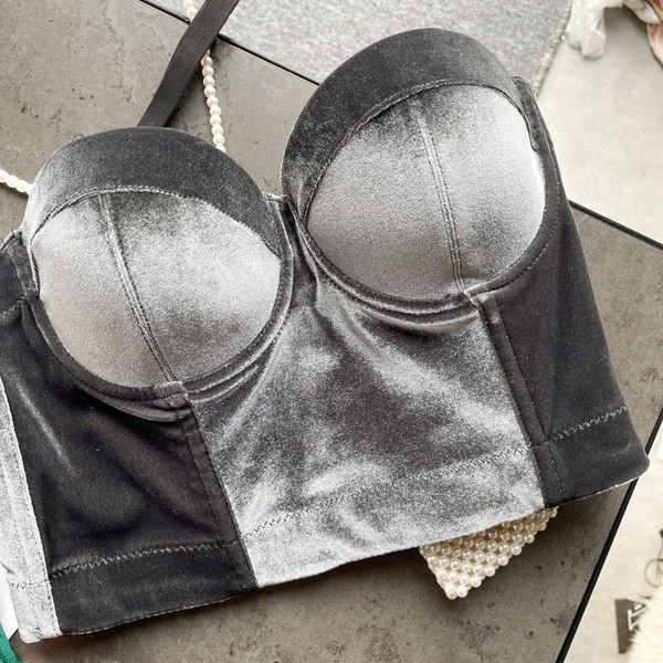 Sieviešu modernas krūšu kurpes ar plānām lencēm