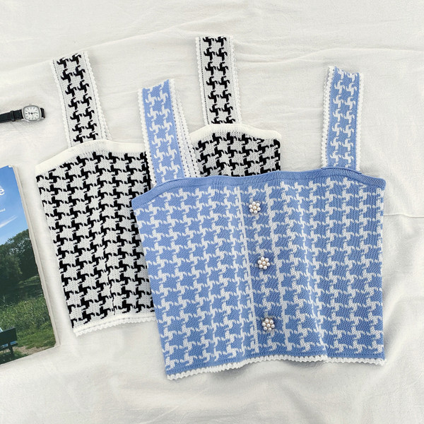 Novi model kratke ženske majice bez rukava sa širokim naramenicama i gumbima u više boja