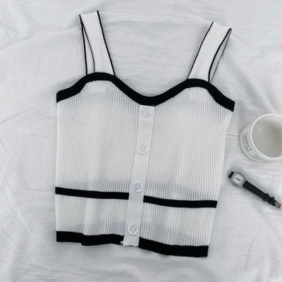 Model nou de maiou de damă tricotat cu nasturi