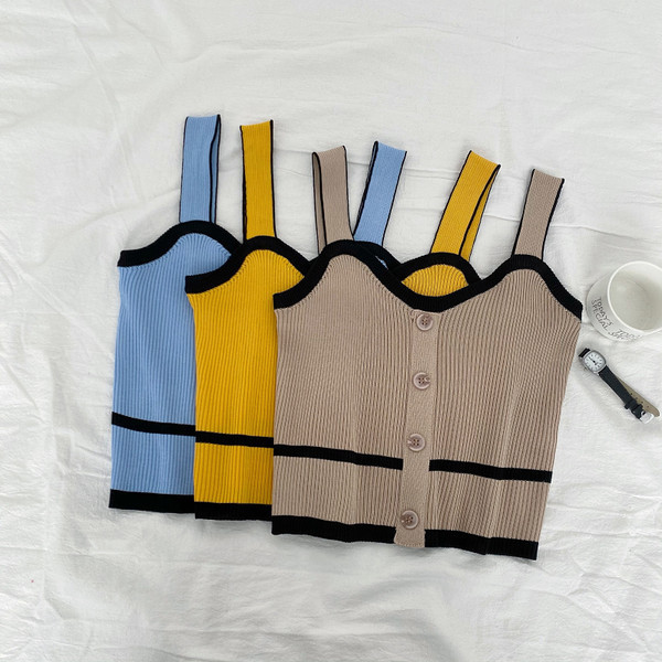 Model nou de maiou de damă tricotat cu nasturi