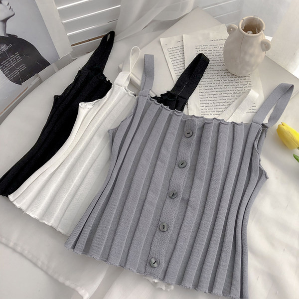 Maiou zilnic cu nasturi și bretele subțiri