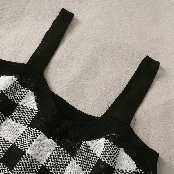 Maieu de damă cu decolteu spitz în alb și negru