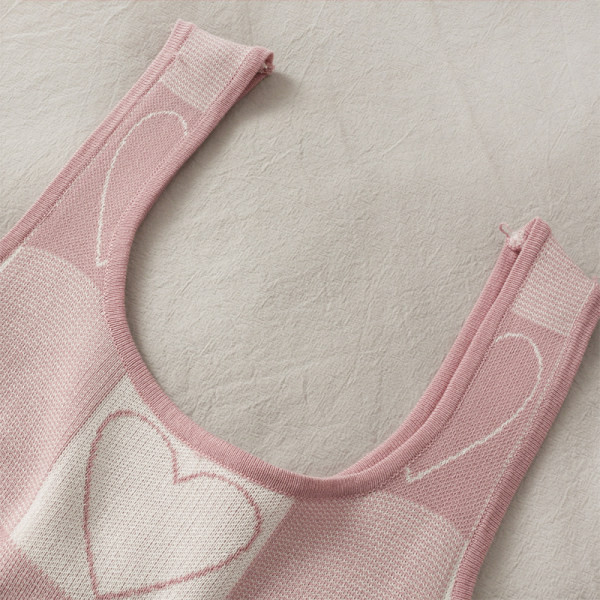 Maieu modern de damă, cu bretele largi, în culoarea roz