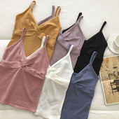 Γυναικεία μοντέρνα μπλούζα με λεπτά λουράκια και ντεκολτέ