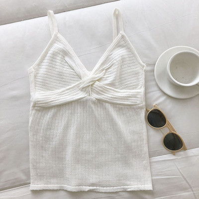 Γυναικεία μοντέρνα μπλούζα με λεπτά λουράκια και ντεκολτέ