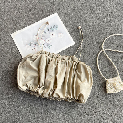 Γυναικεία μπλούζα με λεπτά τιραντάκια και ελαστικό